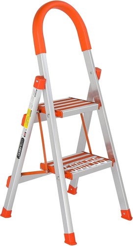 Portable step ladder - 2,